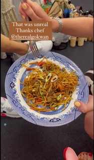 Louise Roe feet photo thumbnail