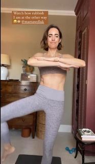 Louise Roe feet photo thumbnail