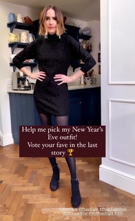 Louise Roe feet photo thumbnail