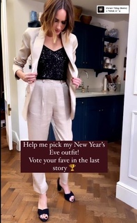 Louise Roe feet photo thumbnail