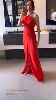 Louise Roe feet photo thumbnail