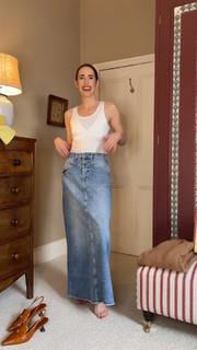 Louise Roe feet photo thumbnail