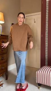 Louise Roe feet photo thumbnail