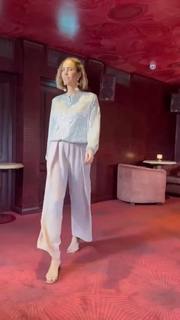 Louise Roe feet photo thumbnail