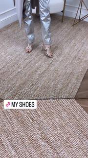 Louise Roe feet photo thumbnail