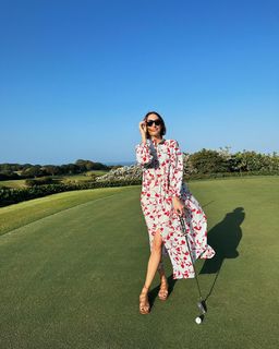 Louise Roe feet photo thumbnail