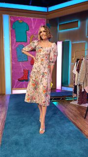 Louise Roe feet photo thumbnail