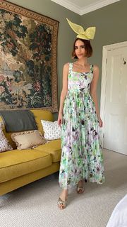 Louise Roe feet photo thumbnail