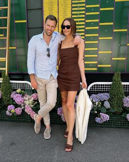 Louise Roe feet photo thumbnail