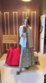 Louise Roe feet photo thumbnail