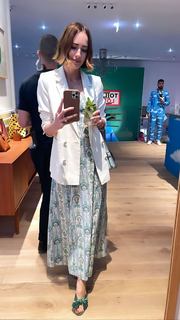 Louise Roe feet photo thumbnail