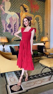 Louise Roe feet photo thumbnail