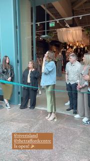 Louise Roe feet photo thumbnail