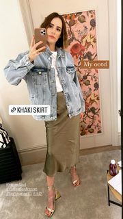 Louise Roe feet photo thumbnail