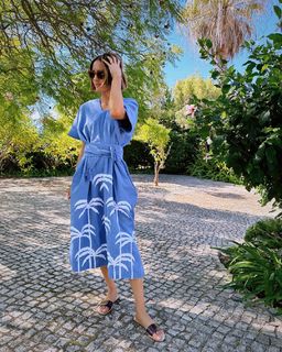 Louise Roe feet photo thumbnail