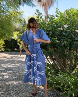 Louise Roe feet photo thumbnail