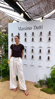 Louise Roe feet photo thumbnail