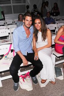 Louise Roe feet photo thumbnail