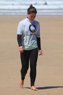 Louise Thompson feet photo thumbnail