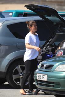 Louise Thompson feet photo thumbnail