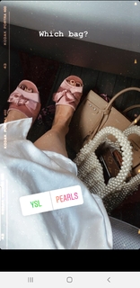 Louise Thompson feet photo thumbnail