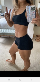 Louise Thompson feet photo thumbnail