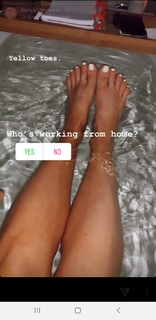 Louise Thompson feet photo thumbnail