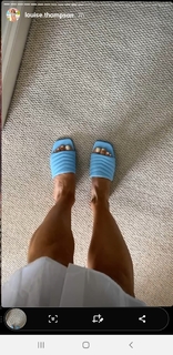 Louise Thompson feet photo thumbnail