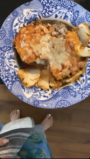 Louise Thompson feet photo thumbnail