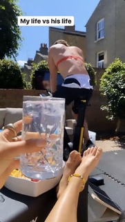 Louise Thompson feet photo thumbnail