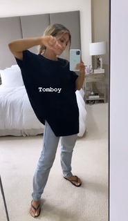 Louise Thompson feet photo thumbnail