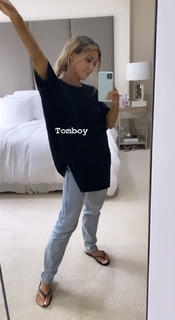 Louise Thompson feet photo thumbnail