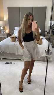 Louise Thompson feet photo thumbnail