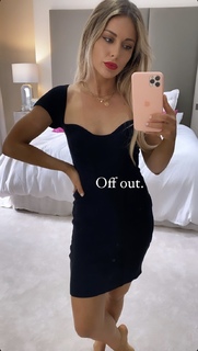 Louise Thompson feet photo thumbnail