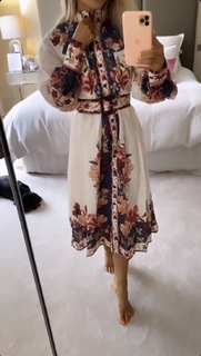 Louise Thompson feet photo thumbnail