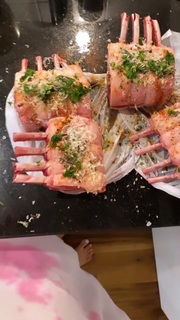 Louise Thompson feet photo thumbnail