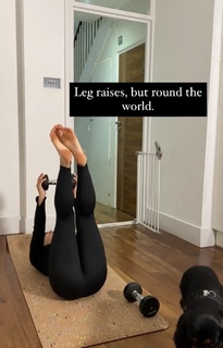 Louise Thompson feet photo thumbnail