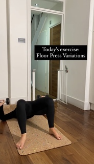 Louise Thompson feet photo thumbnail