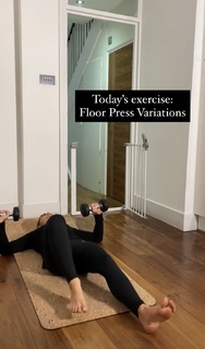 Louise Thompson feet photo thumbnail