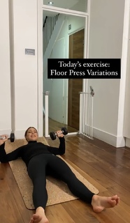 Louise Thompson feet photo thumbnail