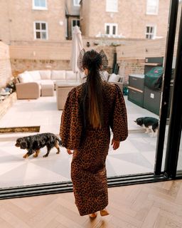 Louise Thompson feet photo thumbnail