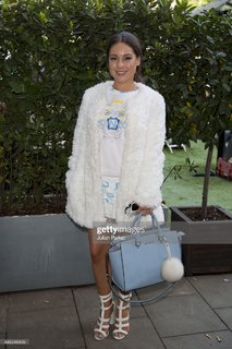 Louise Thompson feet photo thumbnail