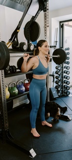 Louise Thompson feet photo thumbnail