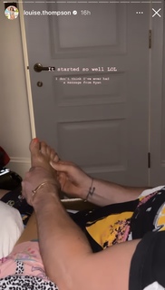 Louise Thompson feet photo thumbnail