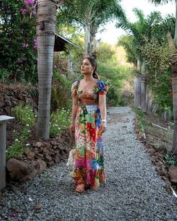 Louise Thompson feet photo thumbnail