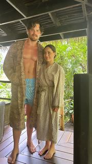 Louise Thompson feet photo thumbnail