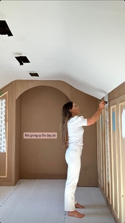 Louise Thompson feet photo thumbnail