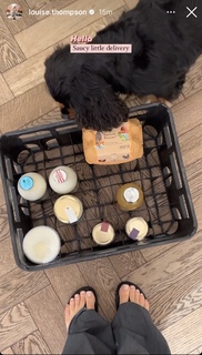 Louise Thompson feet photo thumbnail