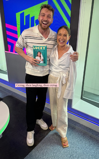 Louise Thompson feet photo thumbnail