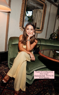 Louise Thompson feet photo thumbnail
